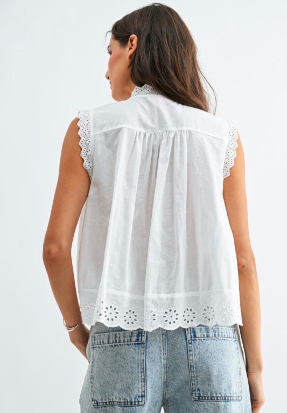 Lacey tank